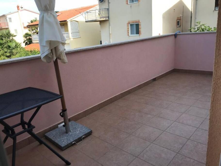 Apartment, 200M From Sea Brtonigla Exterior foto